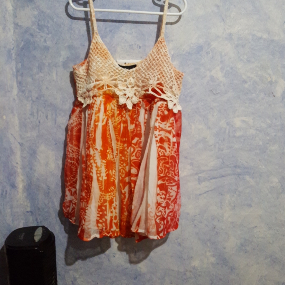 (3 FOR $20)Summer shirt, flowy double layer.